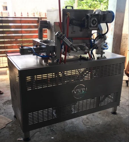 manual-chocolate-depositor3